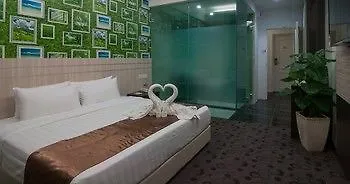 E-Red Hotel Melaka